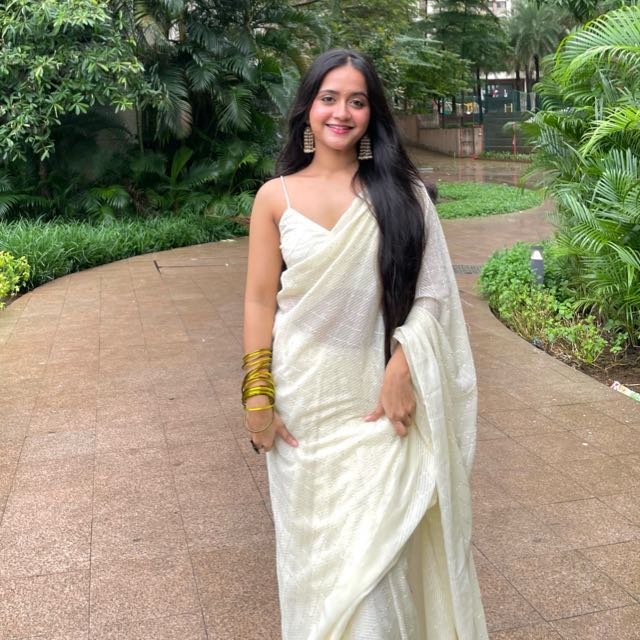 Sushmita Rathod WhatsApp Channel – Fashion, Dance & More