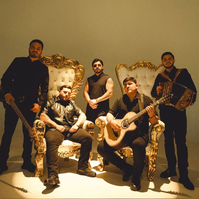 Canal de WhatsApp Grupo Arriesgado