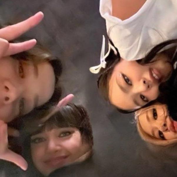 Canal de WhatsApp de BLACKPINK | 블랙핑크