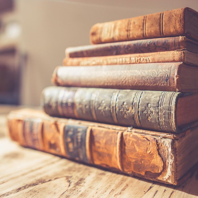 Canal no WhatsApp: UOL | Livros Mudam Vidas