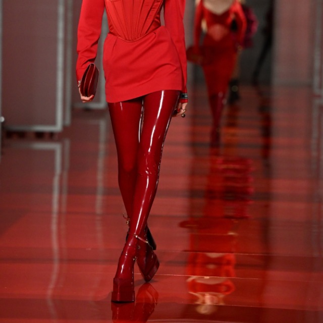 Canal no WhatsApp: O que tá na moda? | Dicas e curiosidades